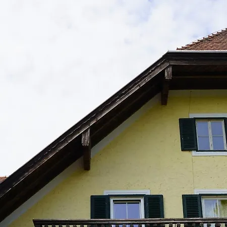 Guest house Am *